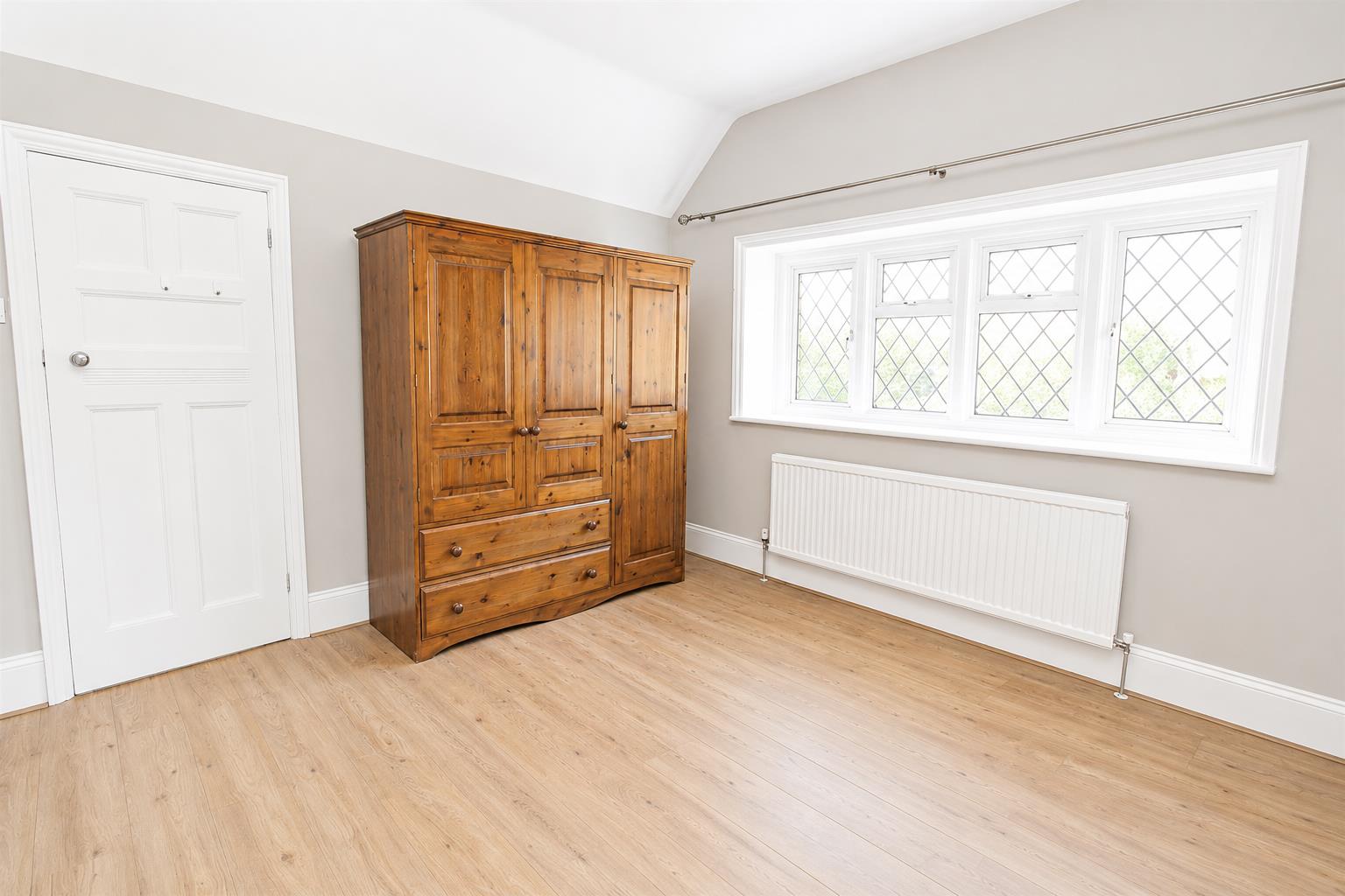Woodcote Grove Road, Coulsdon